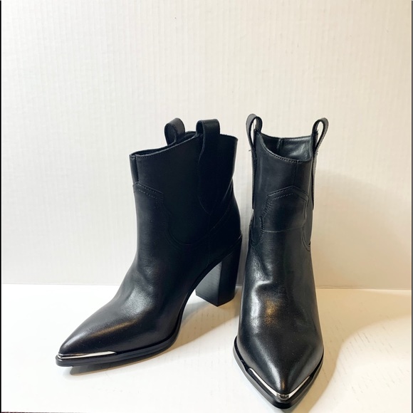 Steve Madden - Picture 3 of 10